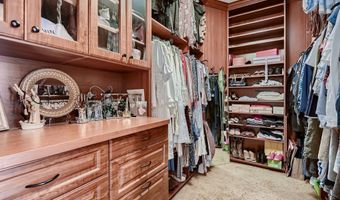 2845 Red Arrow Dr, Las Vegas, NV 89135