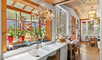 29012 Crags Dr, Agoura Hills, CA 91301