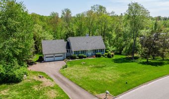 3 Red Barn Ln, Brookfield, CT 06804
