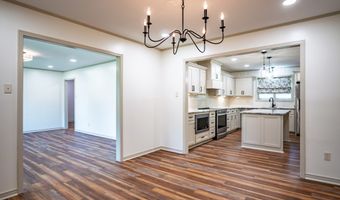 203 James St, Batesville, MS 38606