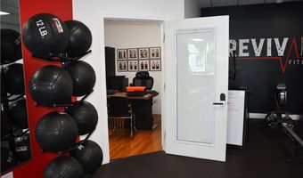 800 Oaklawn Ave, Cranston, RI 02920