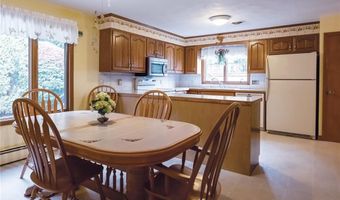 22 GROVE Ave, North Providence, RI 02911