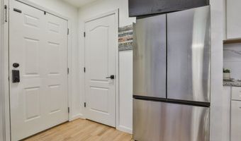 24 Suffolk Ct, Bedford, NH 03110