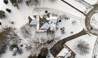 5971 Creekview Ct, Ann Arbor, MI 48108