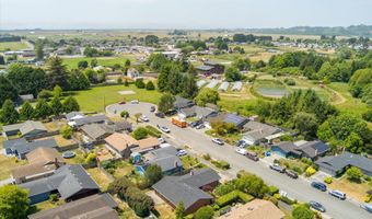 1741 Benjamin Ct, Arcata, CA 95521