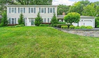 17 Greyledge Dr, Albany, NY 12211