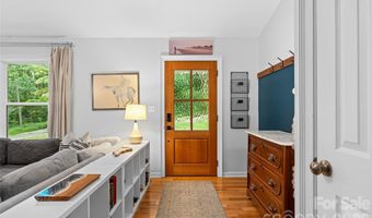102 Iris St, Asheville, NC 28803