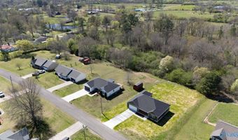 117 Creekside Dr, Albertville, AL 35950