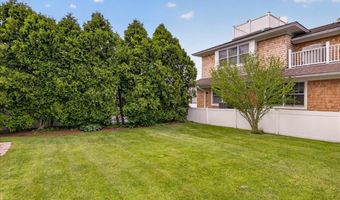 14 Island View Ave, Branford, CT 06405