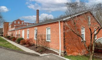 55 Oil Mill Rd 2, Danbury, CT 06810