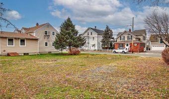 311 High St, Cumberland, RI 02864