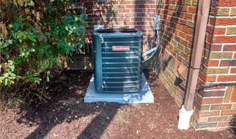 2792 S Canfield Niles Rd, Austintown, OH 44515