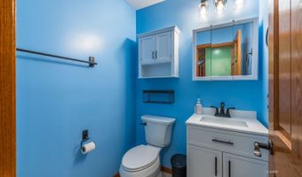 8850 Lavelle Rd, Athens, OH 45701