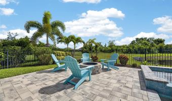 7322 PARADISO Dr, Apollo Beach, FL 33572