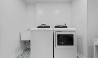 3716 KRYSIA Ct, Annandale, VA 22003