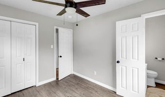 20 Chantilly Ter, Bay St. Louis, MS 39520