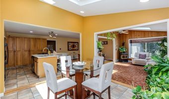 41 Holly Hill Ln, Cranston, RI 02921