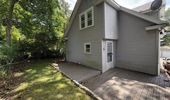 2 Sherwood St, Branford, CT 06405