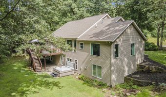 8905 Conservancy Dr NE, Ada, MI 49301