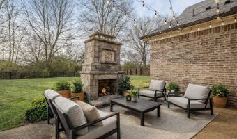 6261 LONGMIRE Loop W, Arlington, TN 38002