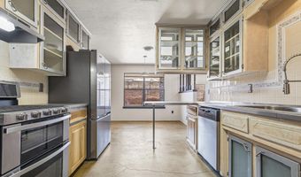 404 Sunbeam Ave, Alamogordo, NM 88310