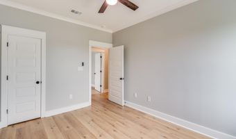 4167 Nineteenth St, Bay St. Louis, MS 39520