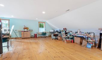 434 Donald St, Bedford, NH 03110