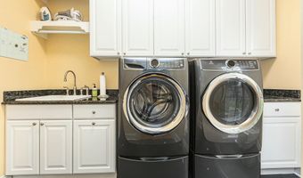 2891 Gale Rd, Ann Arbor, MI 48105