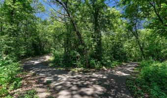 5820 139th St W, Apple Valley, MN 55124