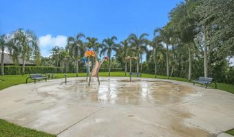 221 Orange Tree Dr, Atlantis, FL 33462