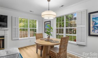 19 Willowick Dr, Asheville, NC 28803