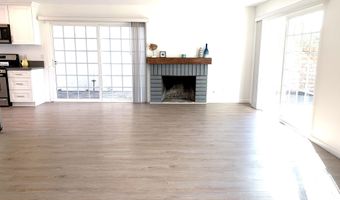 30725 Mainmast Dr, Agoura Hills, CA 91301