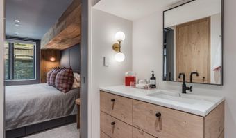 500 W Smuggler St, Aspen, CO 81611