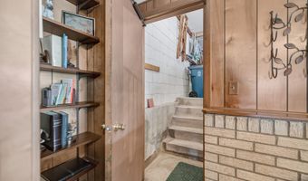 89 S Clarendon Ave, Addison, IL 60101