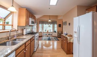 10 Centerview Rd, Atkinson, NH 03811