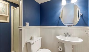 19 Bruce Dr, North Smithfield, RI 02896