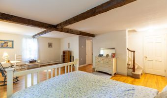 33 Forge Dr, Avon, CT 06001