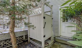 26 Bruns Rd, Allenhurst, NJ 07711