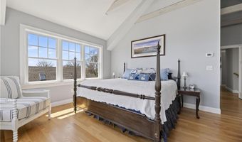 110 Sea View Ave, North Kingstown, RI 02852