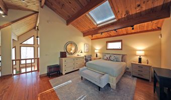 55 Mallard Dr, Becket, MA 01223