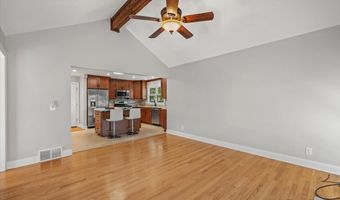 725 N Vista Dr, Algonquin, IL 60102