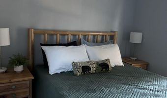 27 Shadowland Rd, Alstead, NH 03602