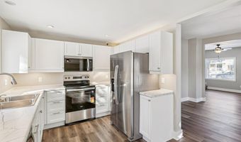 1307 Greene St, Adel, IA 50003