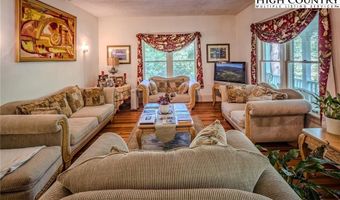 4584 4582 NC Highway 194 S, Banner Elk, NC 28604