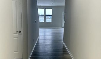 719 W Spaniel Dr, Ann Arbor, MI 48108
