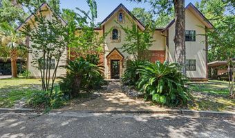 530 N 2nd St, Bay St. Louis, MS 39520