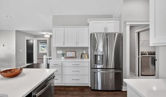 1511 NW Cedar Dr, Ankeny, IA 50023