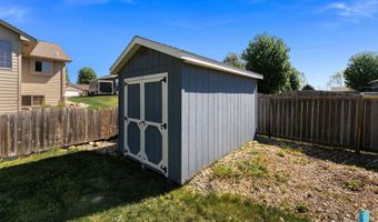 2612 E Sunrise Ct, Brandon, SD 57005