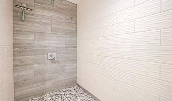 5904 MOUNT EAGLE Dr 108B, Alexandria, VA 22303