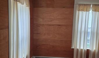 29 Princeton St, Bangor, ME 04401